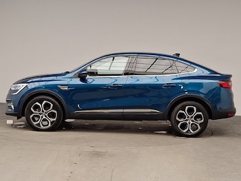 Used Renault Arkana 2023 for sale - 77652394: Photo