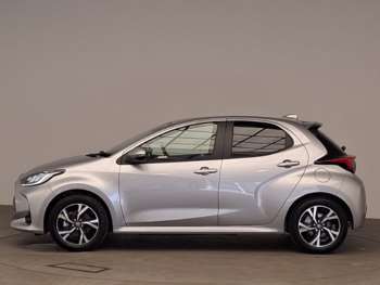 Used Toyota Yaris 2024 for sale - 74809409: Photo