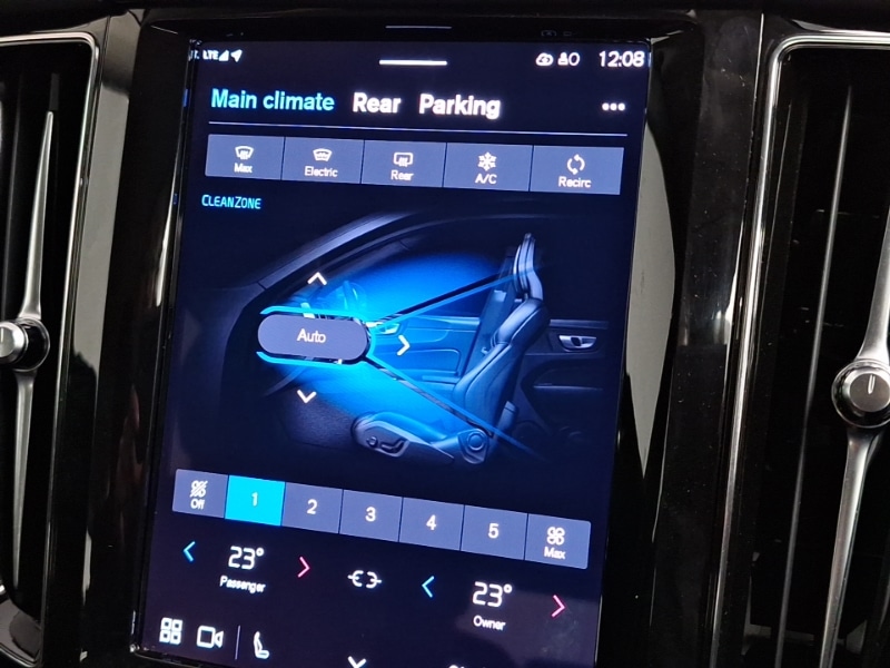 Used Volvo XC60 2023 for sale - 77325185: Photo 14