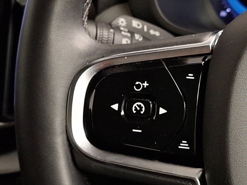 Used Volvo XC60 2023 for sale - 77325185: Photo 17