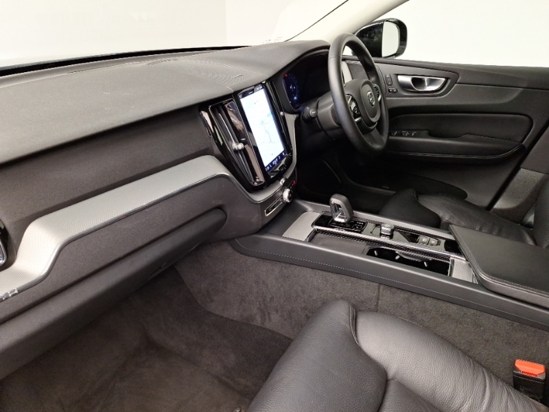 Used Volvo XC60 2023 for sale - 77325185: Photo 5