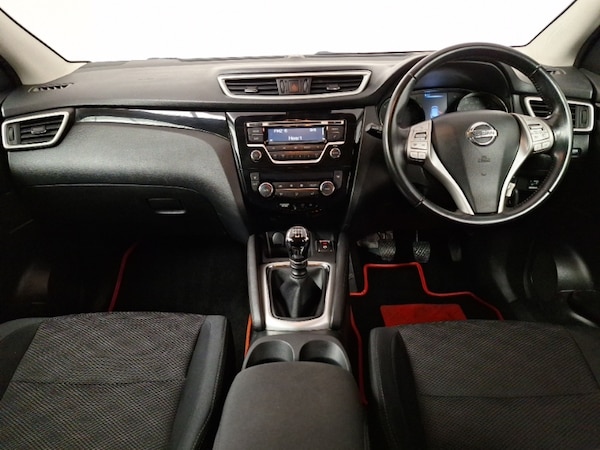 Used Nissan Qashqai 2016 for sale - 76275694: Photo 2