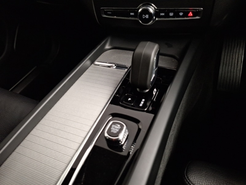 Used Volvo XC60 2023 for sale - 77439492: Photo 15