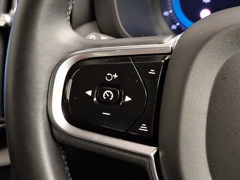 Used Volvo XC60 2023 for sale - 77439492: Photo 16