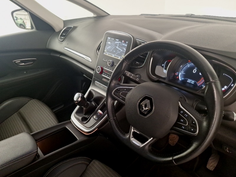 Used Renault Scenic 2017 for sale - 76602692: Photo 11