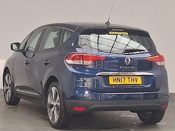Used Renault Scenic 2017 for sale - 76602692: Photo