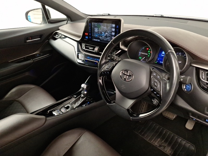 Used Toyota C-HR 2017 for sale - 77652381: Photo 11