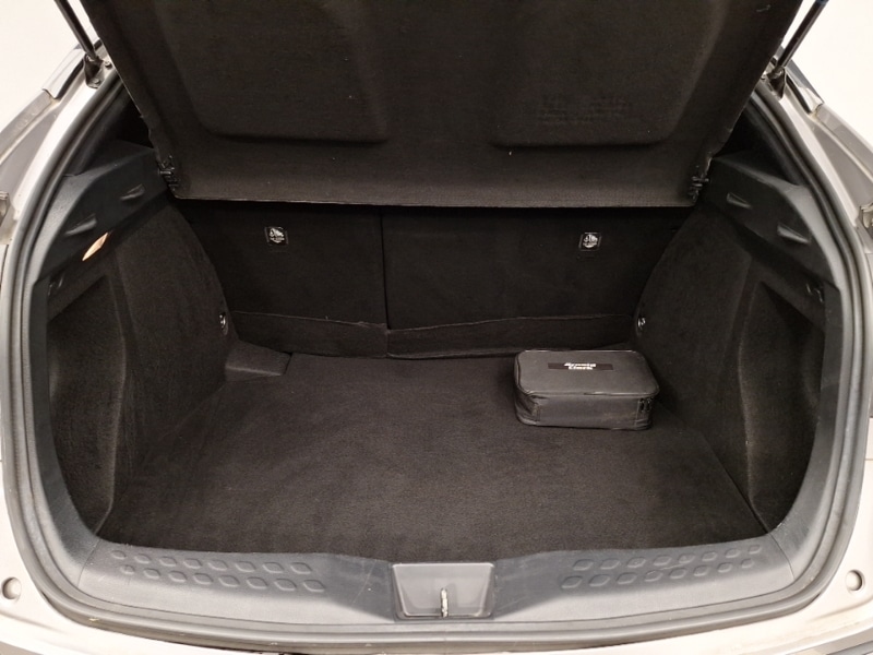 Used Toyota C-HR 2017 for sale - 77652381: Photo 8