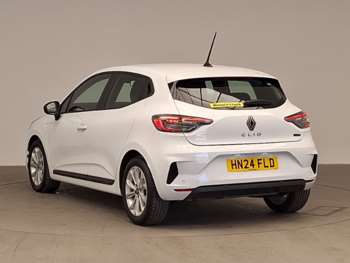 Used Renault Clio 2024 for sale - 74636430: Photo