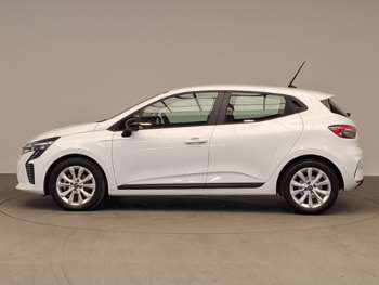 Used Renault Clio 2024 for sale - 74636430: Photo