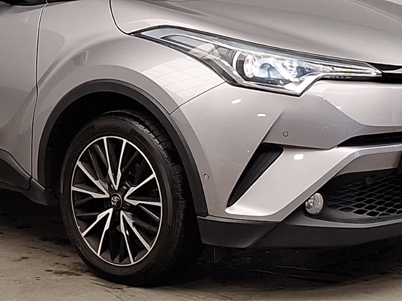 Used Toyota C-HR 2019 for sale - 78203200: Photo 9