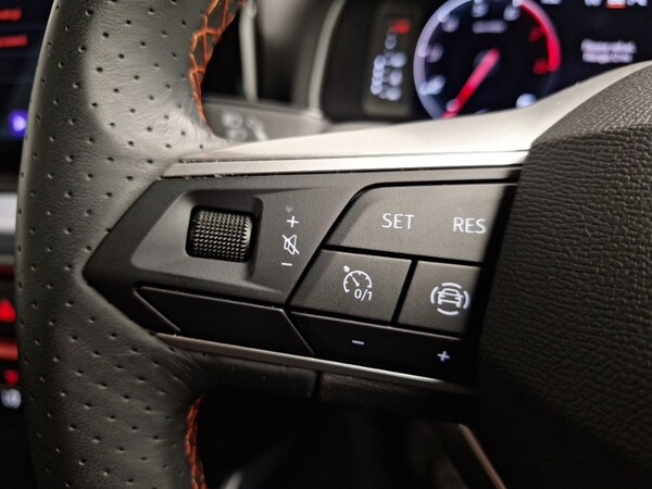 Used SEAT Arona 2024 for sale - 75640532: Photo 16
