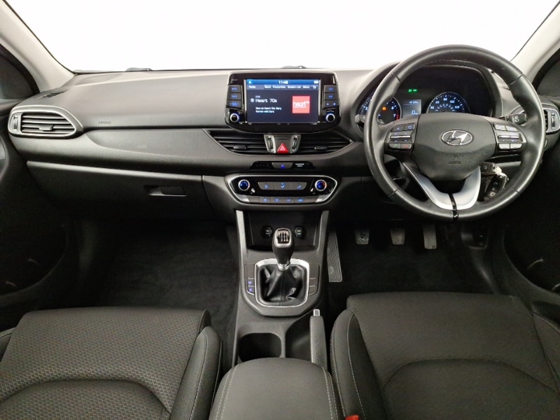 Used Hyundai i30 2018 for sale - 77690042: Photo 2