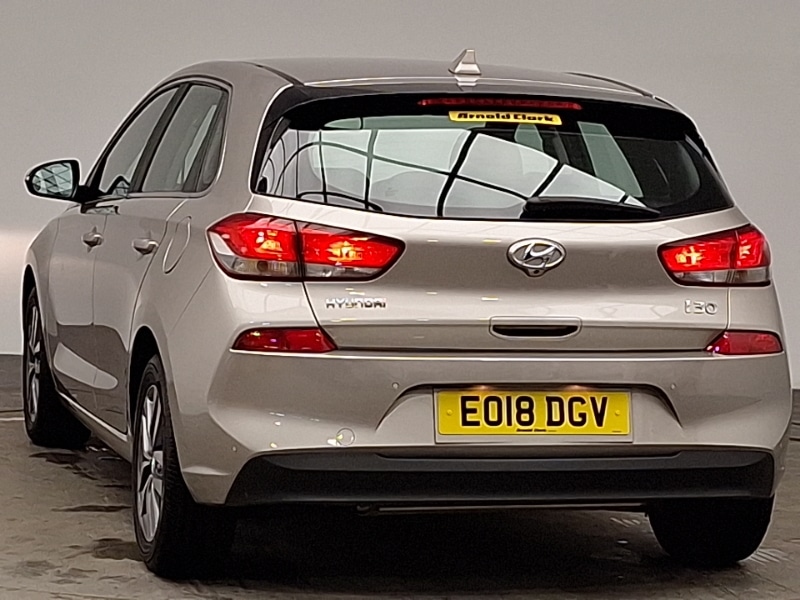 Used Hyundai i30 2018 for sale - 77690042: Photo 3