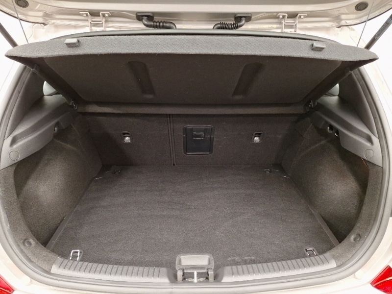 Used Hyundai i30 2018 for sale - 77690042: Photo 8