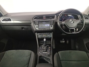 Used Volkswagen Tiguan 2016 for sale - 76543462: Photo