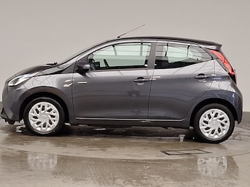 Used Toyota AYGO 2021 for sale - 75576622: Photo