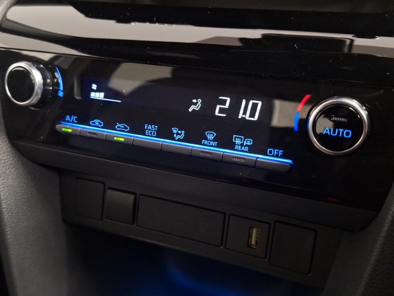 Used Toyota Yaris Cross 2023 for sale - 76707999: Photo 13