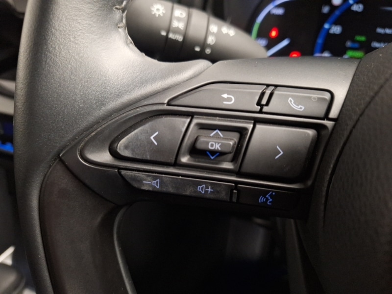 Used Toyota Yaris Cross 2023 for sale - 76707999: Photo 16