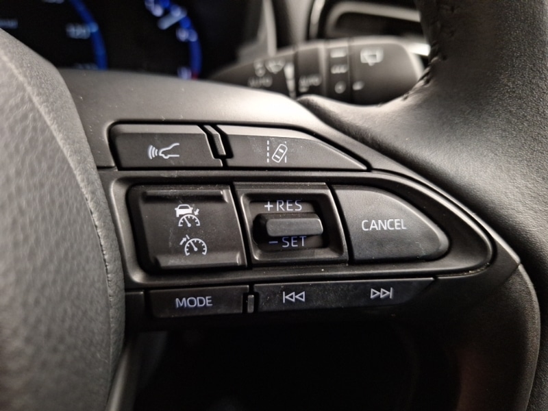 Used Toyota Yaris Cross 2023 for sale - 76707999: Photo 17