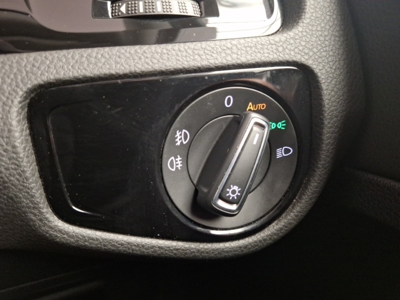 Used Volkswagen Golf 2019 for sale - 76238299: Photo 18