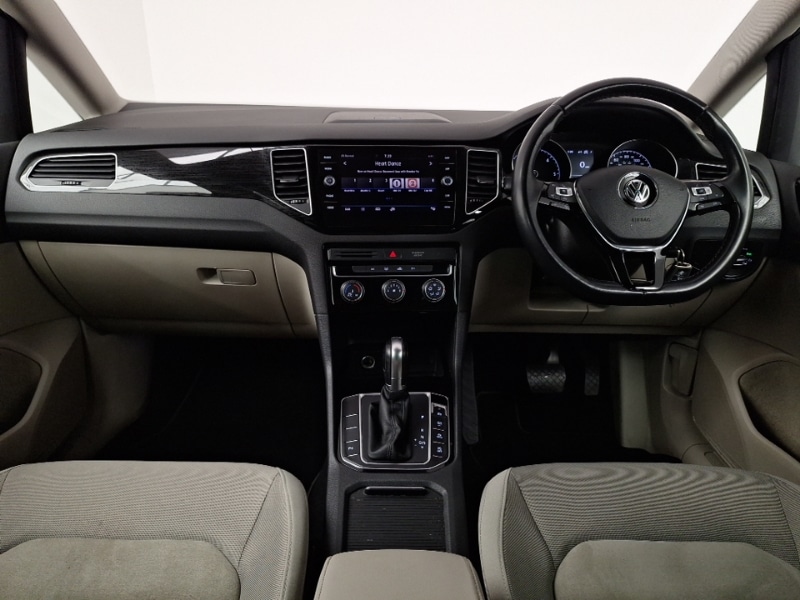 Used Volkswagen Golf SV 2018 for sale - 76839101: Photo 2