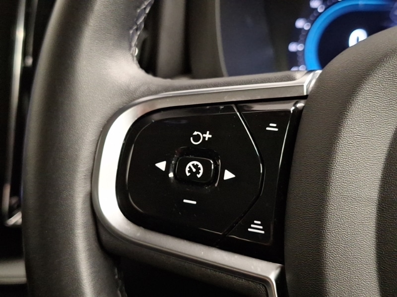 Used Volvo XC60 2023 for sale - 77114539: Photo 16