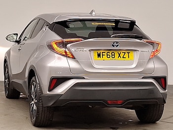 Used Toyota C-HR 2018 for sale - 79131219: Photo