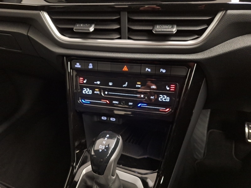 Used Volkswagen T-Roc 2025 for sale - 77070233: Photo 17