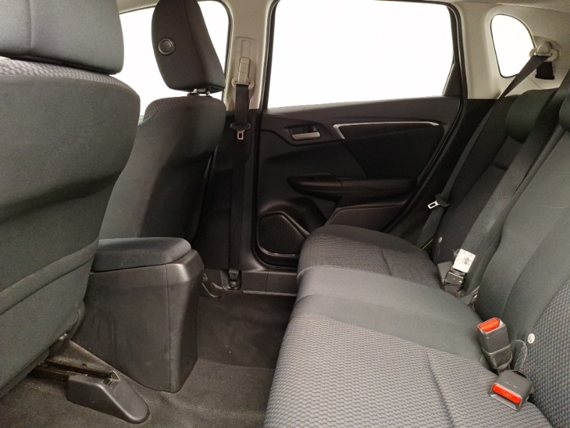 Used Honda Jazz 2019 for sale - 76450908: Photo 6