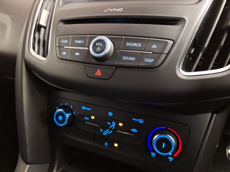 Used Ford Focus 2017 for sale - 76924902: Photo 14