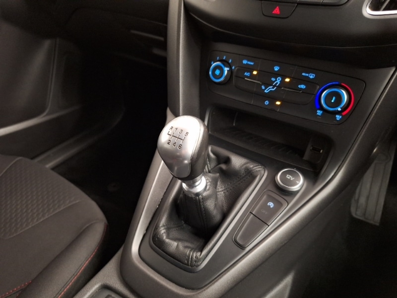 Used Ford Focus 2017 for sale - 76924902: Photo 19