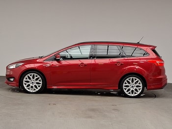 Used Ford Focus 2017 for sale - 76924902: Photo