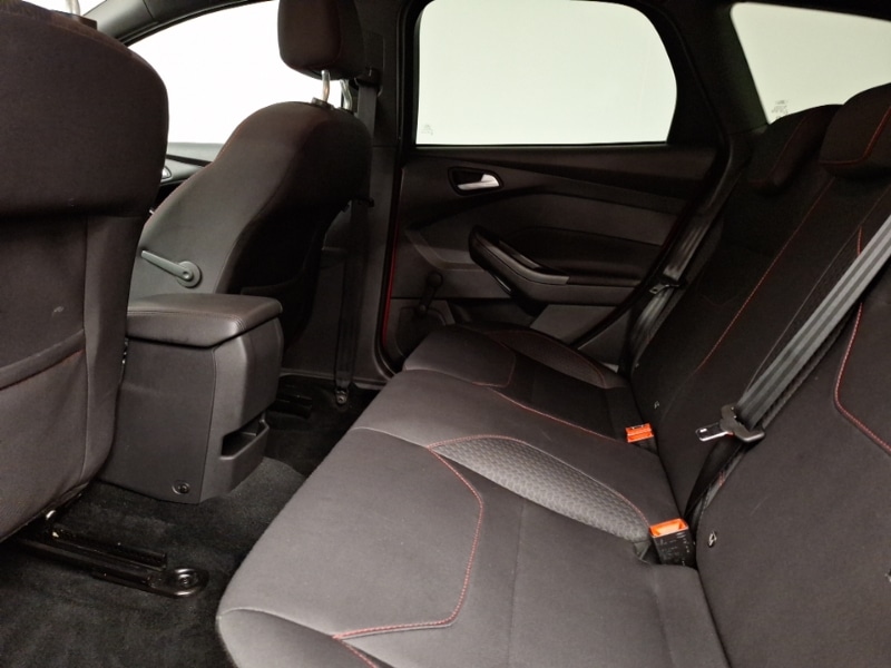 Used Ford Focus 2017 for sale - 76924902: Photo 6