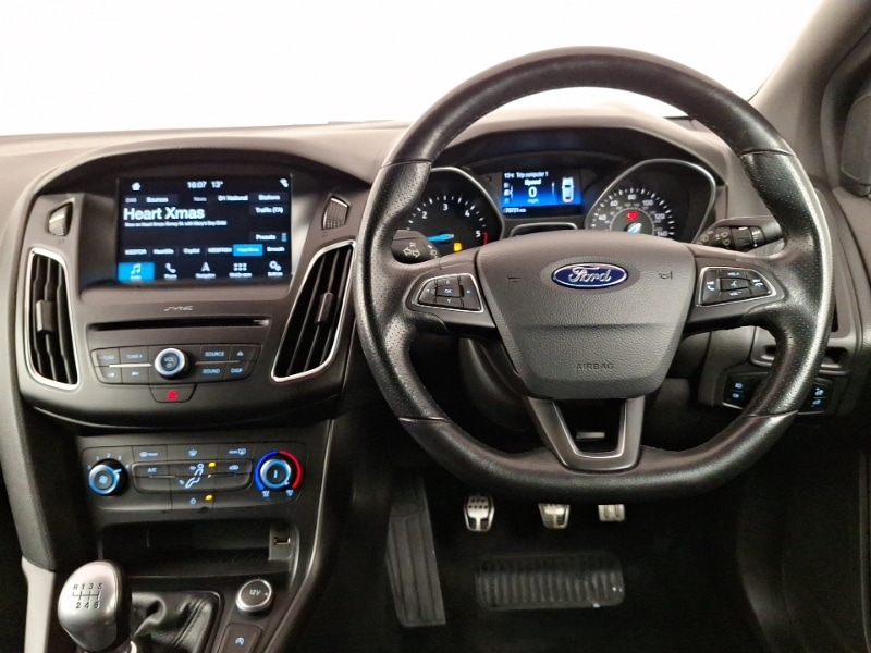 Used Ford Focus 2017 for sale - 76924902: Photo 7