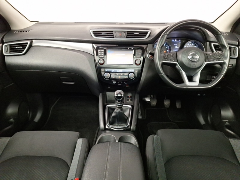 Used Nissan Qashqai 2018 for sale - 77623251: Photo 2