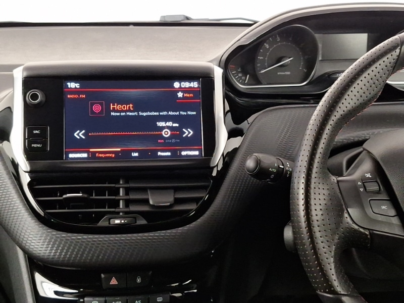 Used Peugeot 208 2018 for sale - 76450910: Photo 10