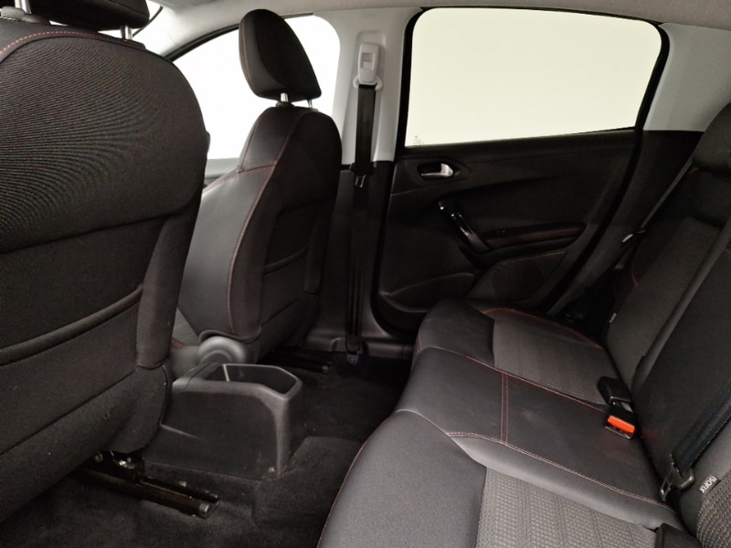 Used Peugeot 208 2018 for sale - 76450910: Photo 6