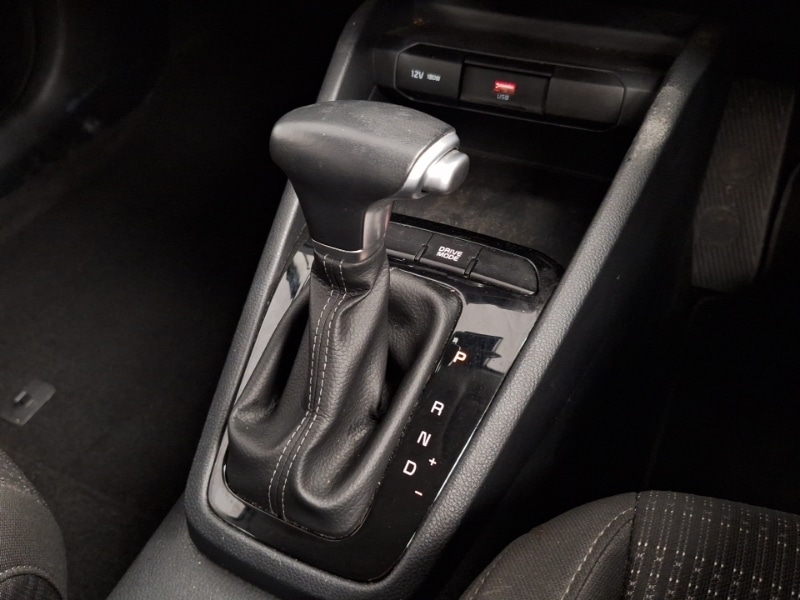 Used Kia Stonic 2024 for sale - 76779668: Photo 16