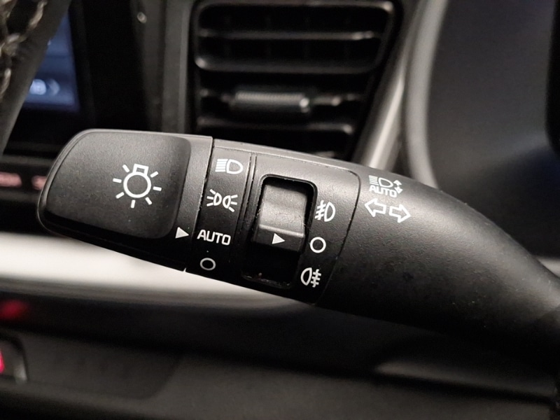 Used Kia Stonic 2024 for sale - 76779668: Photo 19