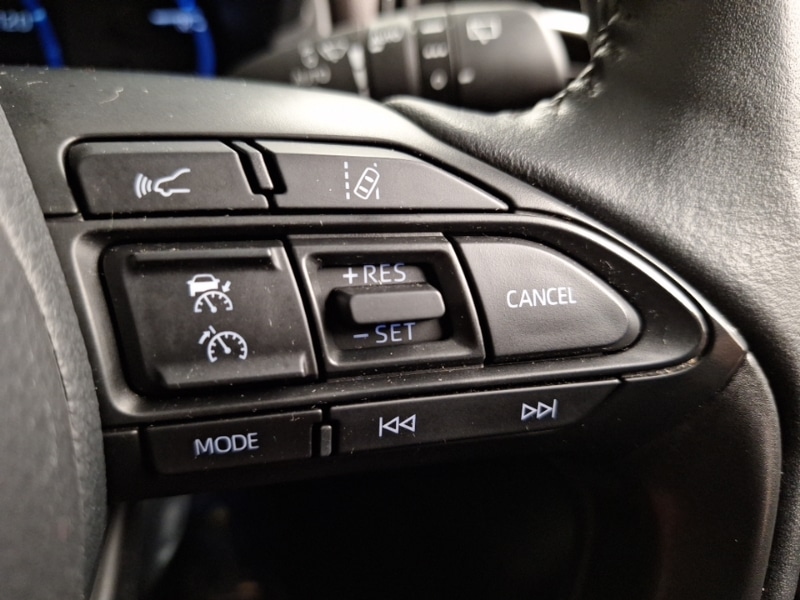 Used Toyota Yaris Cross 2023 for sale - 76707987: Photo 17