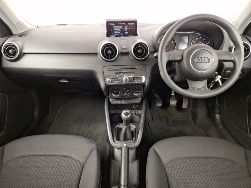 Used Audi A1 2018 for sale - 77150201: Photo 2