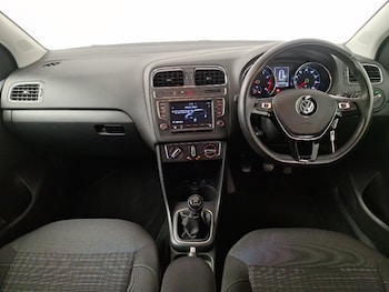 Used Volkswagen Polo 2016 for sale - 75547201: Photo