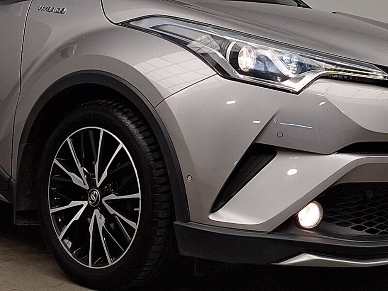 Used Toyota C-HR 2017 for sale - 77518216: Photo 9