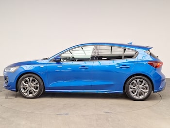 Used Ford Focus 2022 for sale - 79056704: Photo