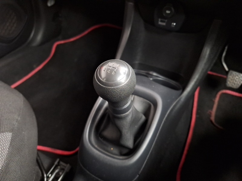 Used Toyota AYGO 2015 for sale - 76880066: Photo 13