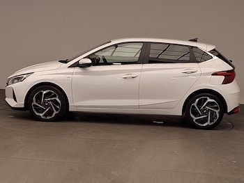 Used Hyundai i20 2023 for sale - 76301569: Photo