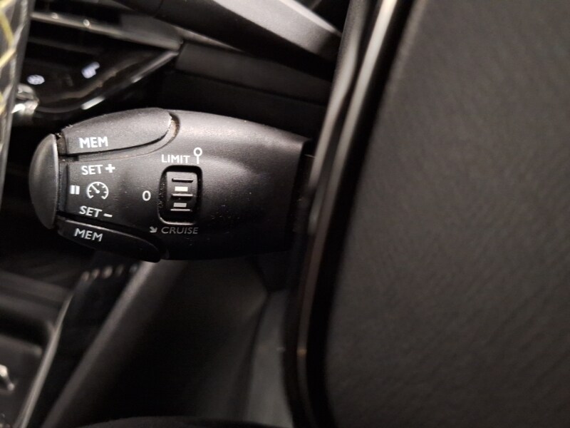 Used Peugeot 2008 2021 for sale - 77716759: Photo 19