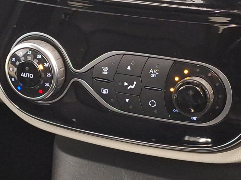 Used Renault Captur 2018 for sale - 78046463: Photo 13