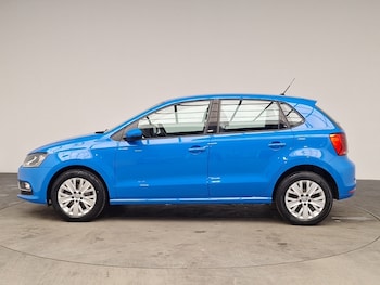 Used Volkswagen Polo 2015 for sale - 79327447: Photo